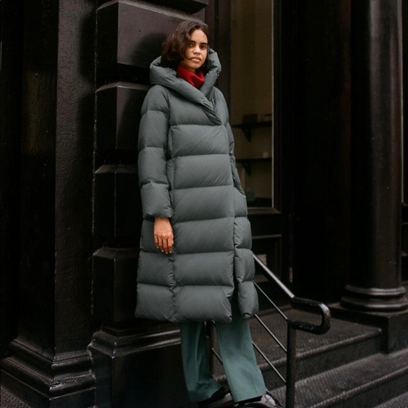 COPY - Babaton The Duvet Puffer - Picture 1 of 6